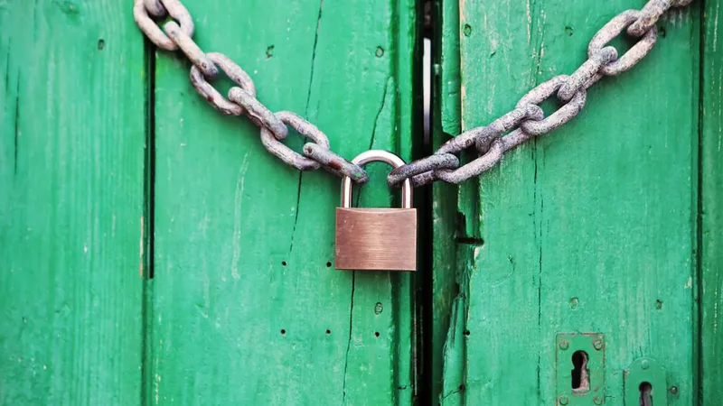 Best security doors » Quality door locks | PIRNAR