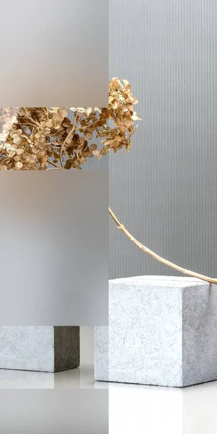 Prozorno steklo z motivom 