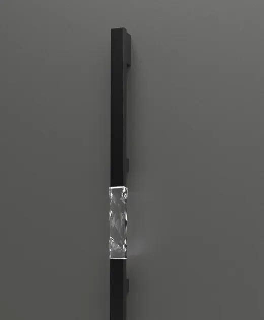 Handle with decorative crystal
