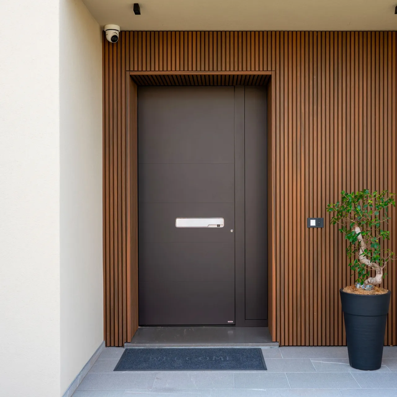 Door reference from the Ultimum Pure line