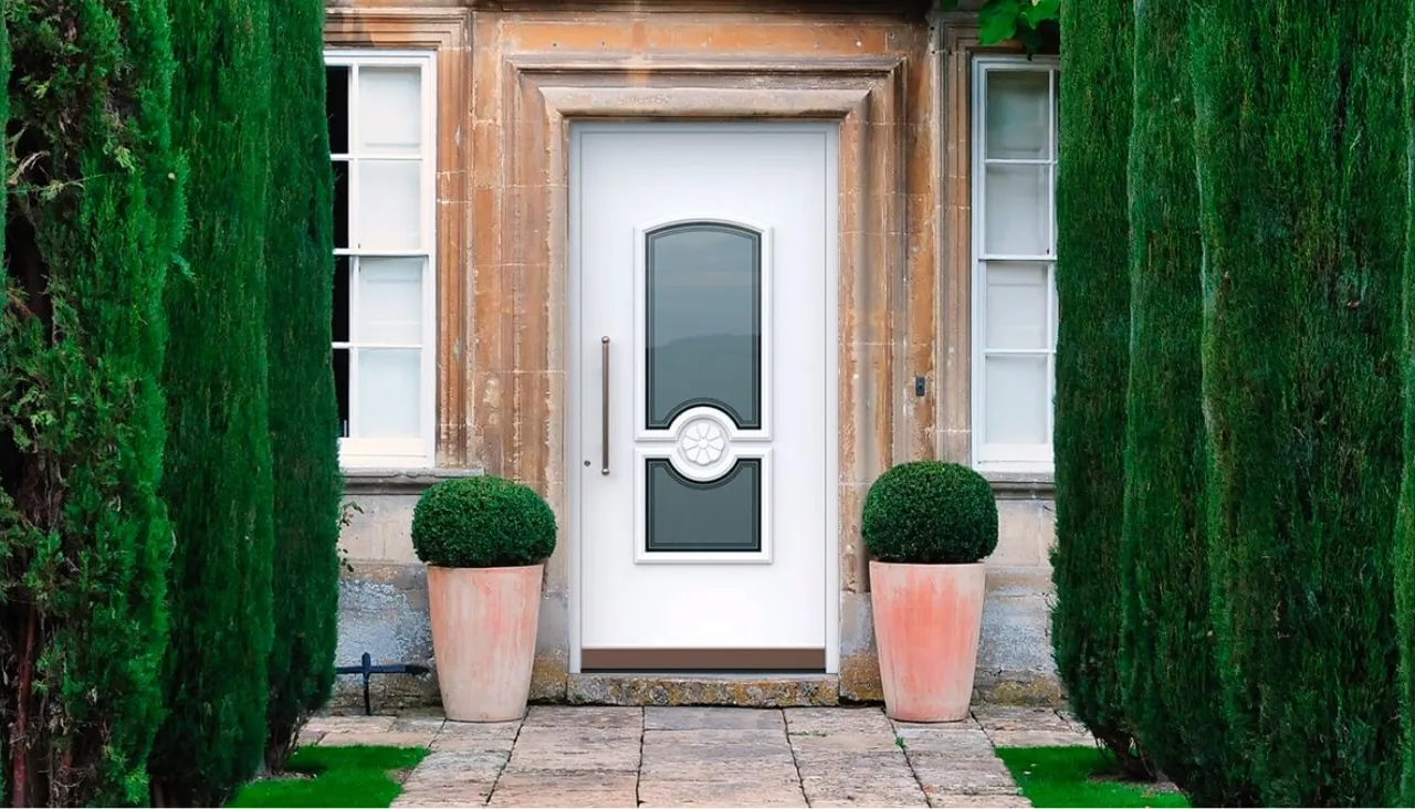 Eingangstür als zentrales Designelement