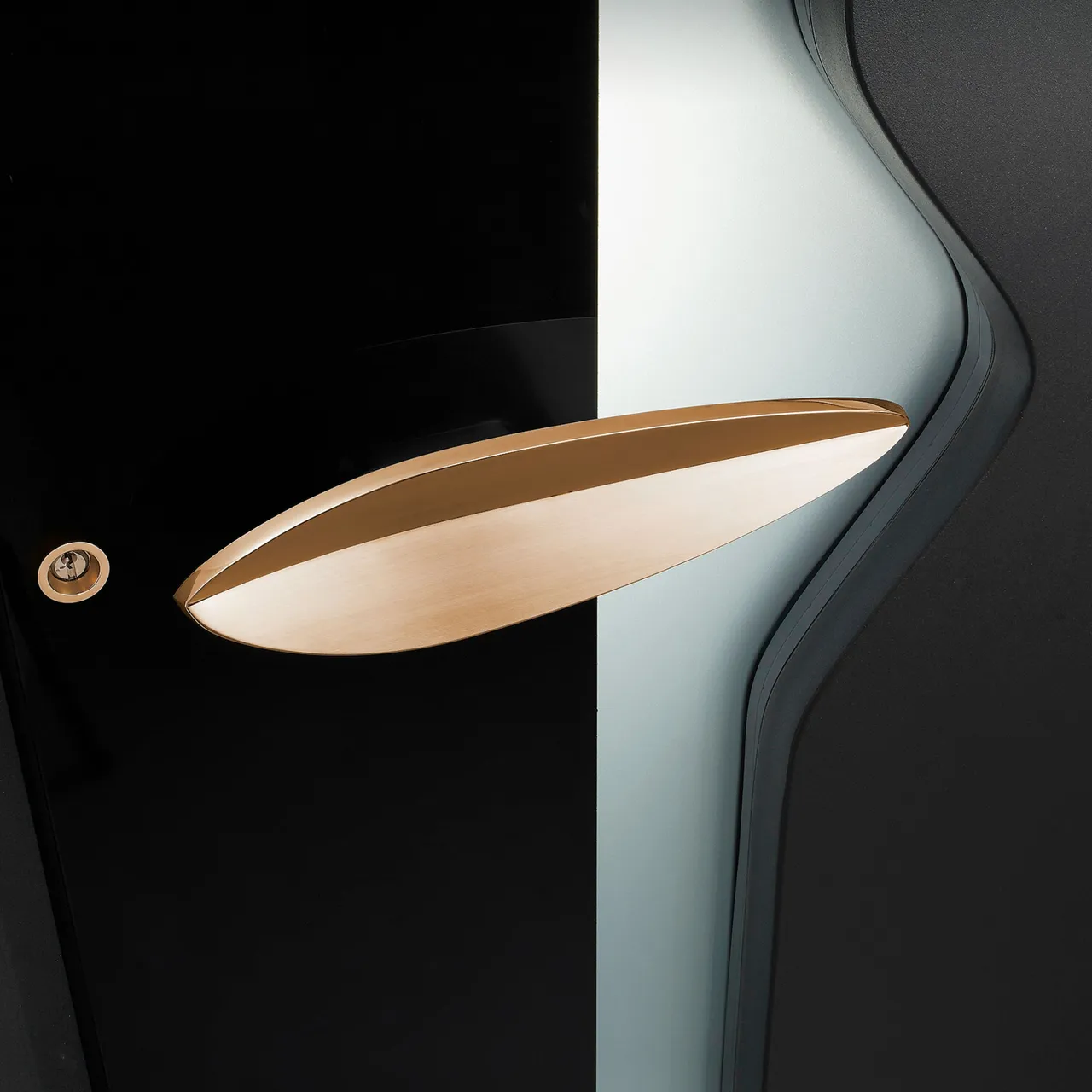 Estetska vratna kljuka