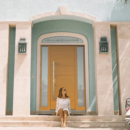 Haustür mit Smart-Home-Kompatibilität