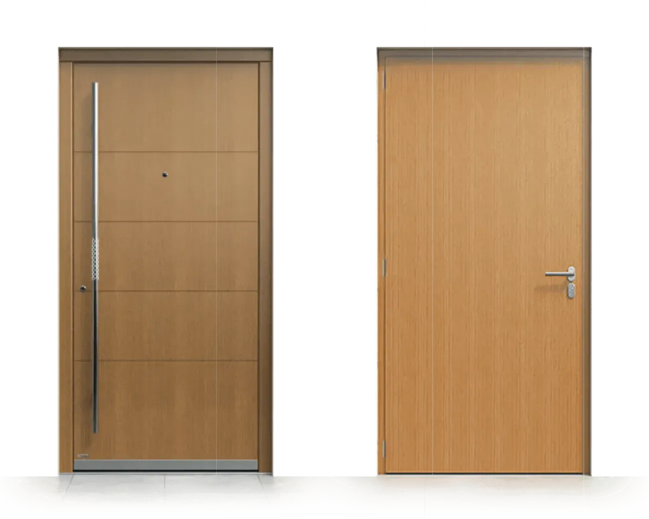 Dve leseni vhodni vrata, ena z ročajem in oknom, druga brez dodatkov.