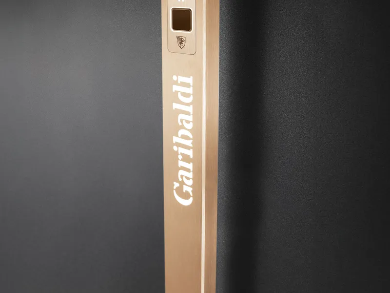 Dizajn vhodnih vrat prilagojen po vaših željah