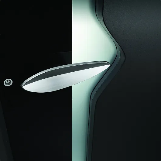 Kljuke in ročaji iz običajnega nerjavečega jekla