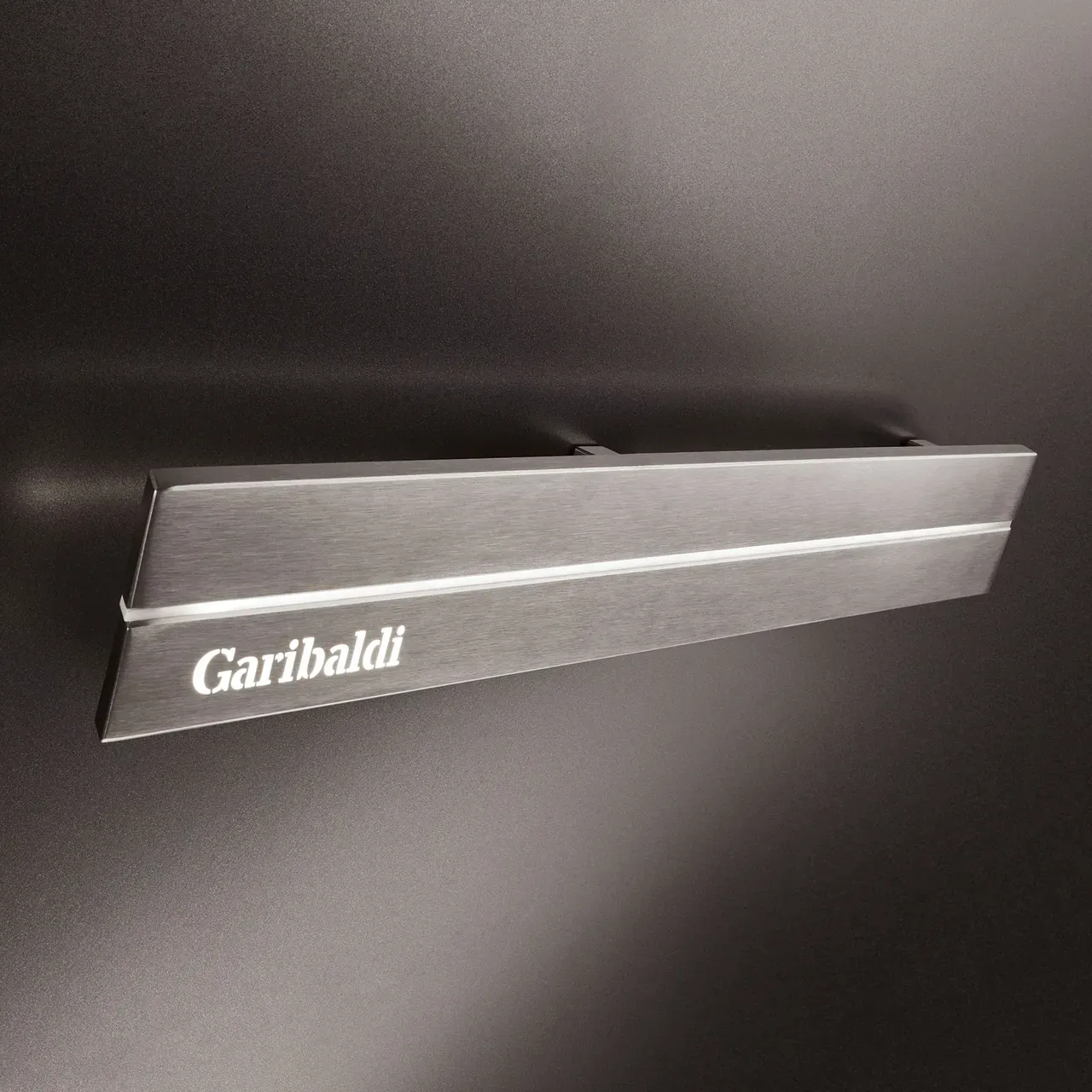 Modelni ročaj za stranska vrata.